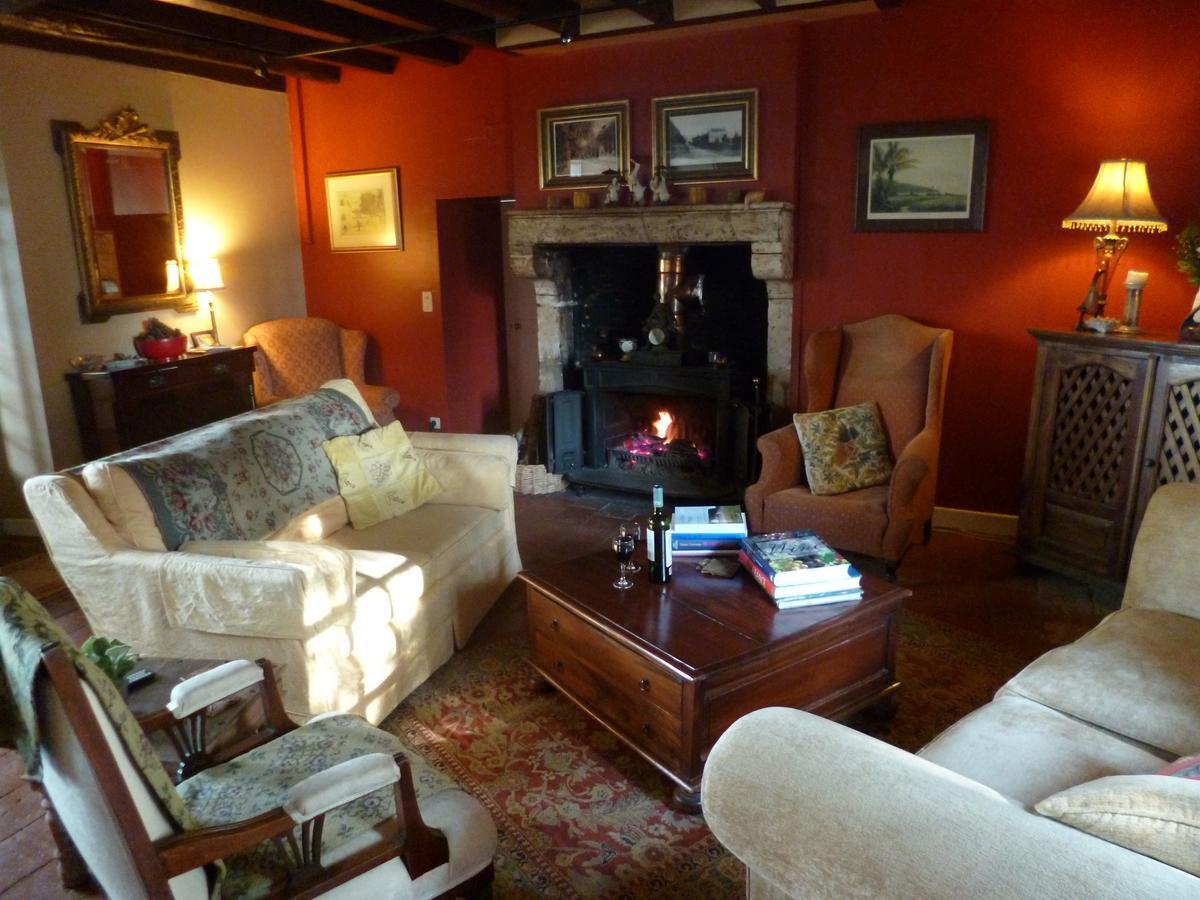 Le Canard Au Parapluie Rouge Bed and Breakfast Célon Εξωτερικό φωτογραφία