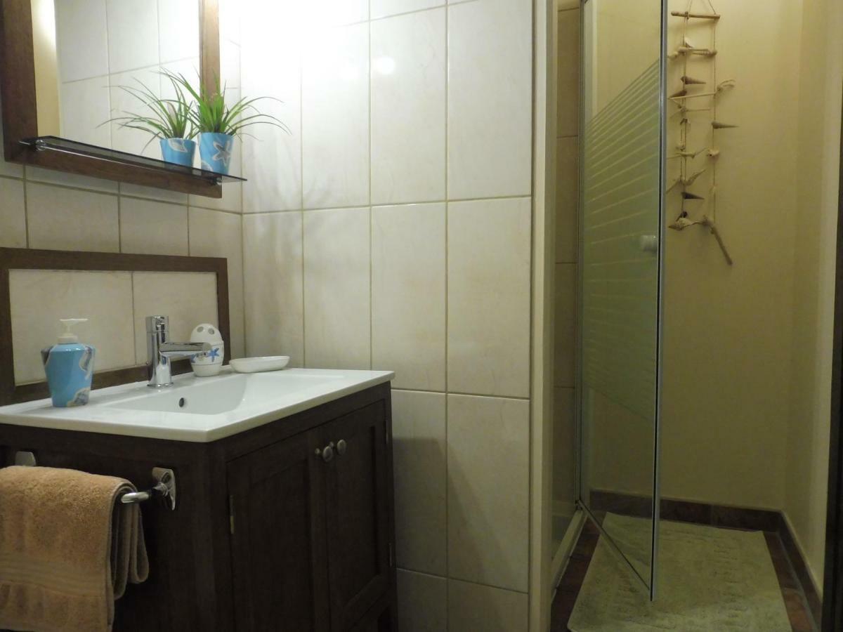 Le Canard Au Parapluie Rouge Bed and Breakfast Célon Εξωτερικό φωτογραφία